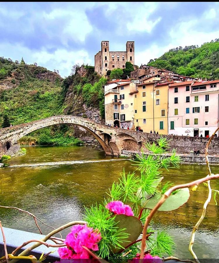 A Casa Di Fede Lejlighed Dolceacqua Eksteriør billede